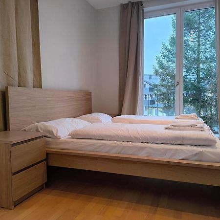 Four Seasons Getaway Διαμέρισμα Τσελ αμ Ζέε Εξωτερικό φωτογραφία